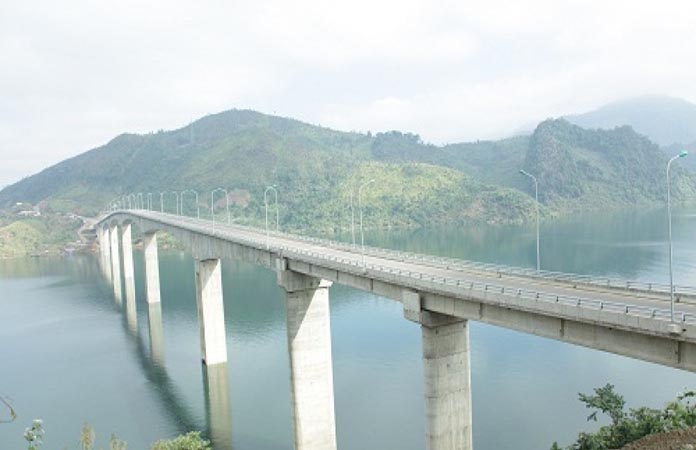 Cầu Pá Uôn