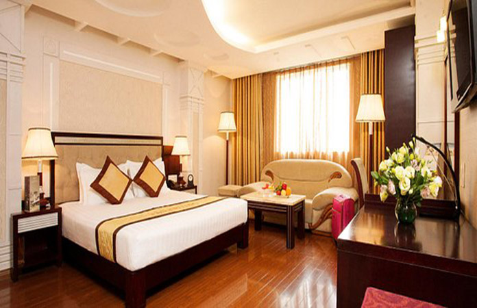 Khách sạn gần phố đi bộ Nguyễn Huệ - Roseland Point Hotel