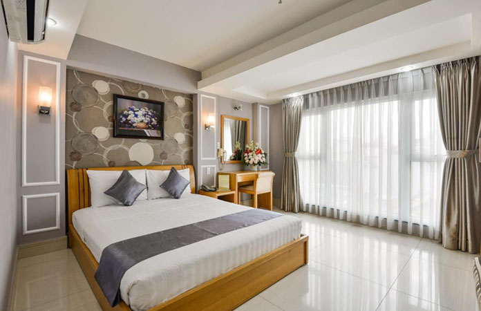 Khách sạn giá rẻ gần chợ Bến Thành - Lucky Star Hotel