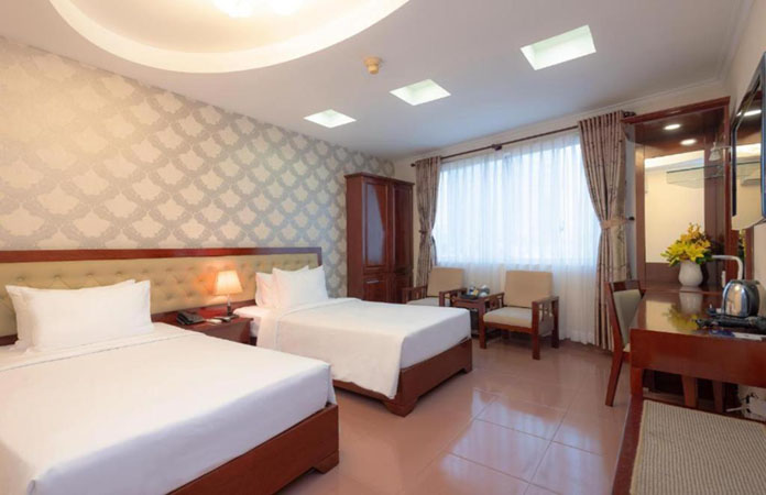 Khách sạn giá rẻ gần chợ Bến Thành - Khách sạn Thiên Xuân