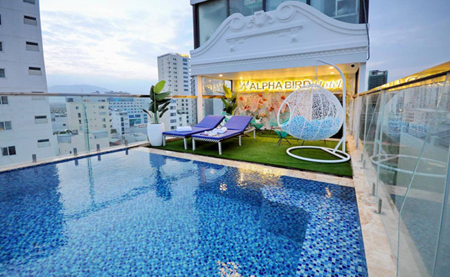 Khách sạn Nha Trang có hồ bơi