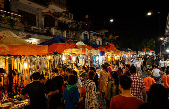 Chợ đêm Đồng Xuân