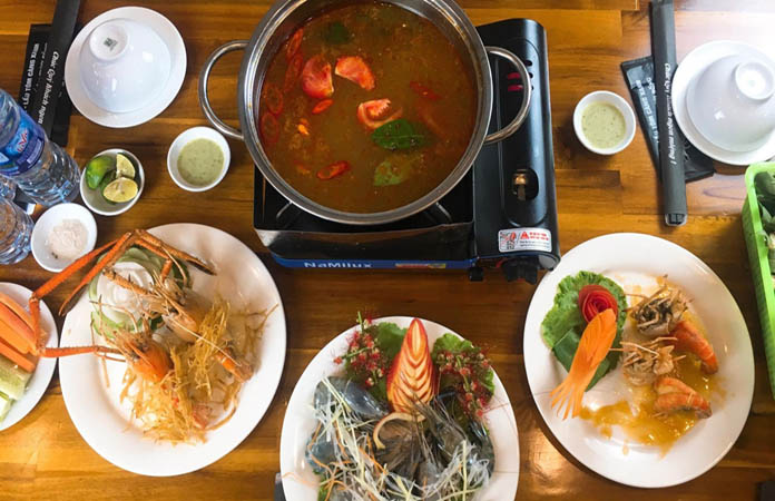 Nhà hàng buffet hải sản Hải Phòng - Tom Kang
